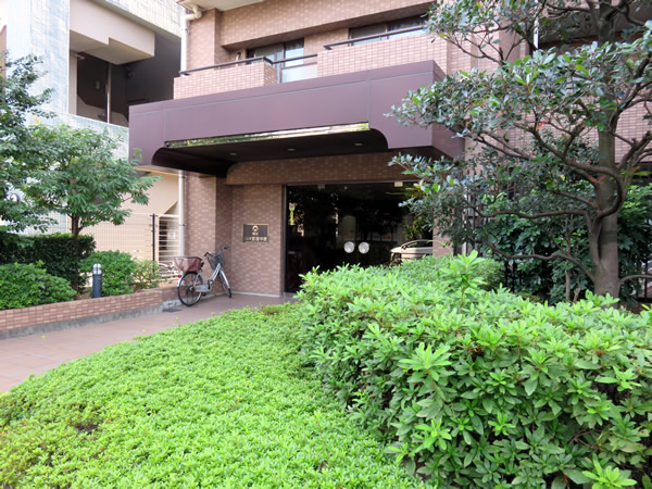 朝日パリオ武蔵中原の外観