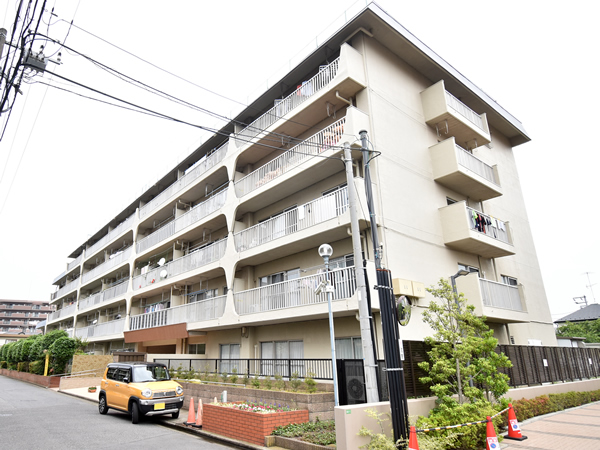 習志野台スカイハイツの外観