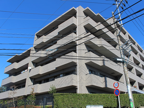 ファミール保土ヶ谷グランビューの外観