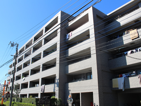 ファミール保土ヶ谷グランビューの外観