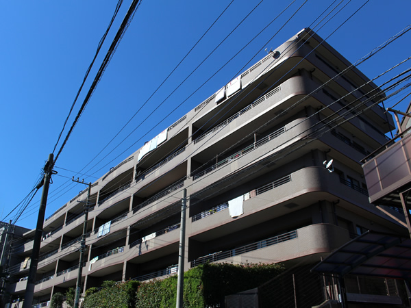 日神パレステージ保土ヶ谷みなみ台の外観