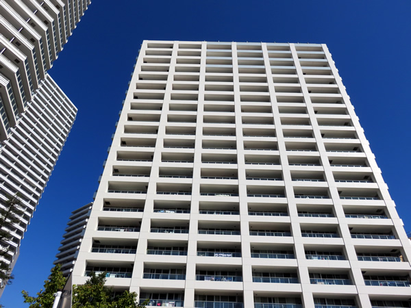 コットンハーバータワーズシーイーストの外観