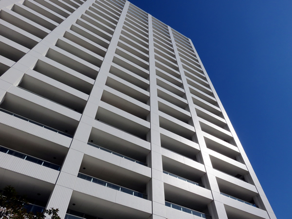 コットンハーバータワーズシーイーストの外観