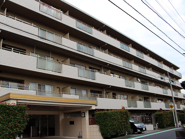 シュロス保土ヶ谷ヒルズシエナの外観