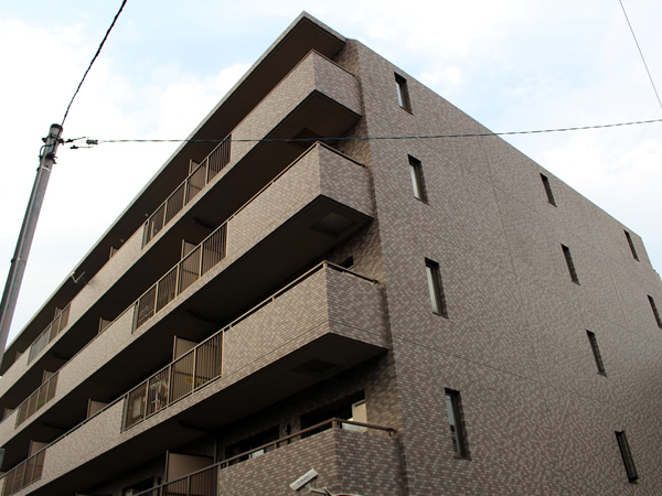 ドルモ保土ヶ谷の外観