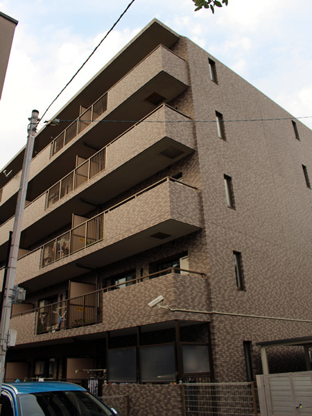 ドルモ保土ヶ谷の外観