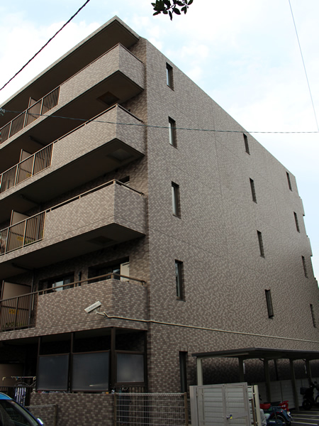 ドルモ保土ヶ谷の外観