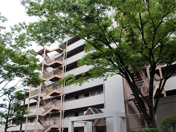 保土ヶ谷パークハイツ3号棟の外観