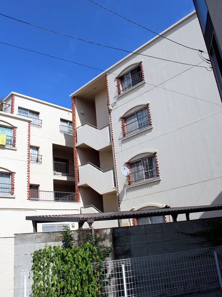 三光永田町マンションの外観