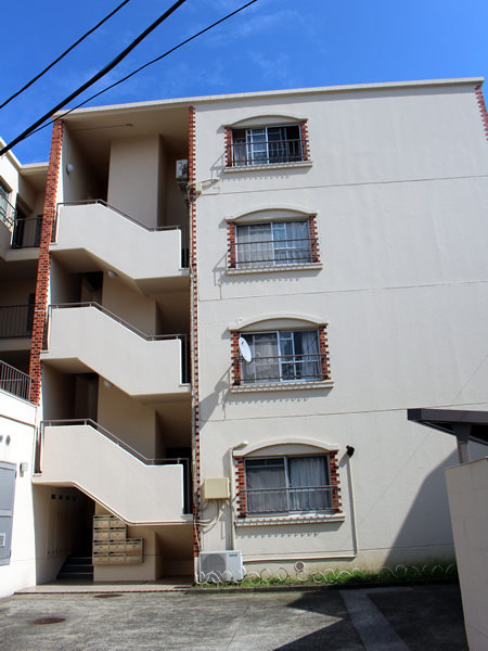 三光永田町マンションの外観