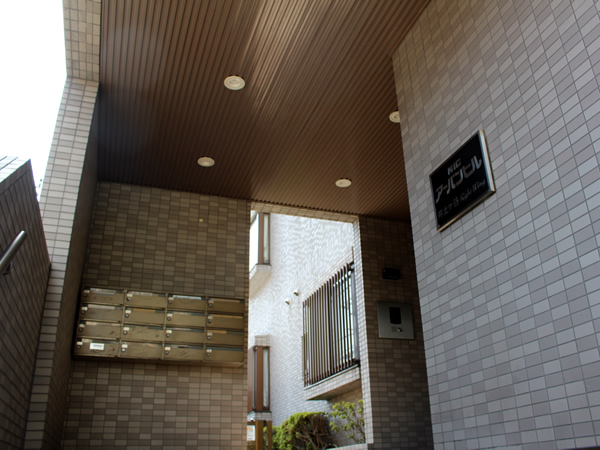 ニックアーバンヒル井土ヶ谷レフトウイングの外観