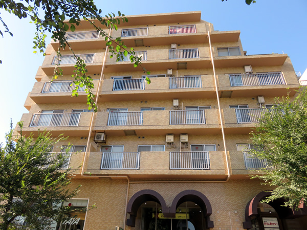 ライオンズプラザ市ヶ尾の外観