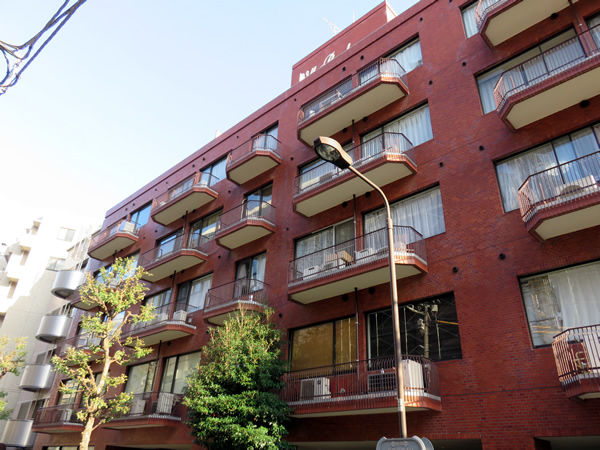 ヴィラロイヤル三番町の外観