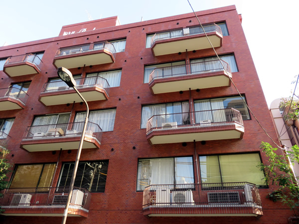 ヴィラロイヤル三番町の外観