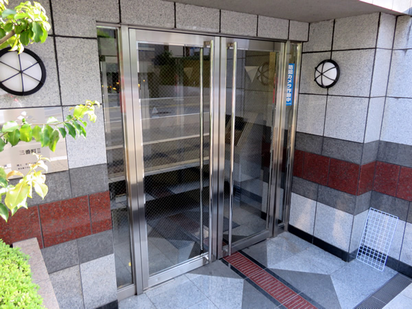 パレステュディオ三番町2の外観