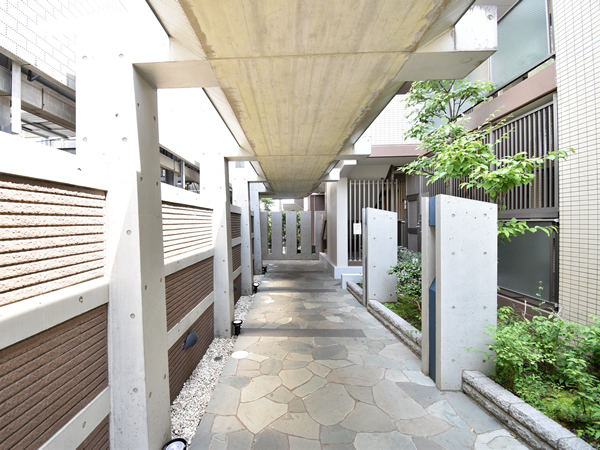 プライヴェル東中山の外観