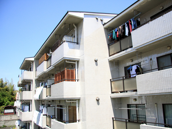 コルネージュ宮前の外観