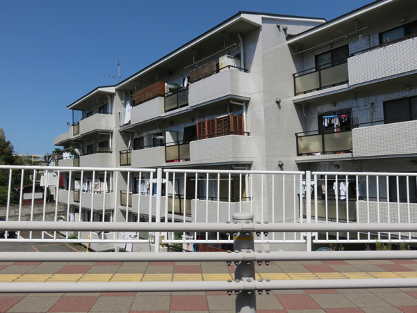 コルネージュ宮前の外観