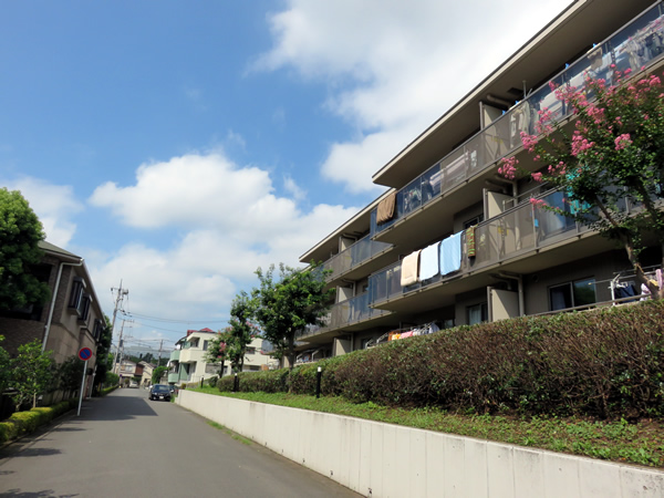 リリファつきみ野４号棟の外観