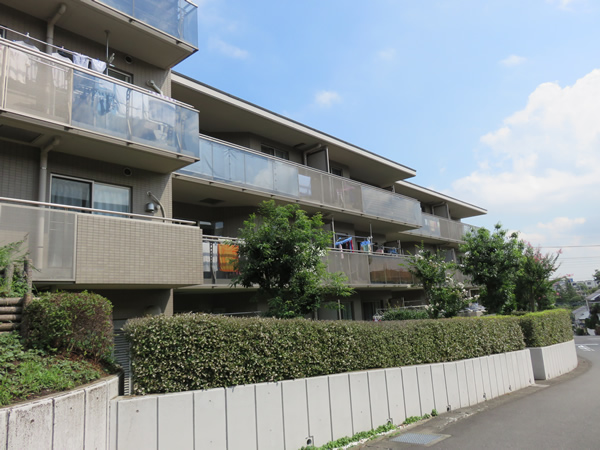 リリファつきみ野３号棟の外観