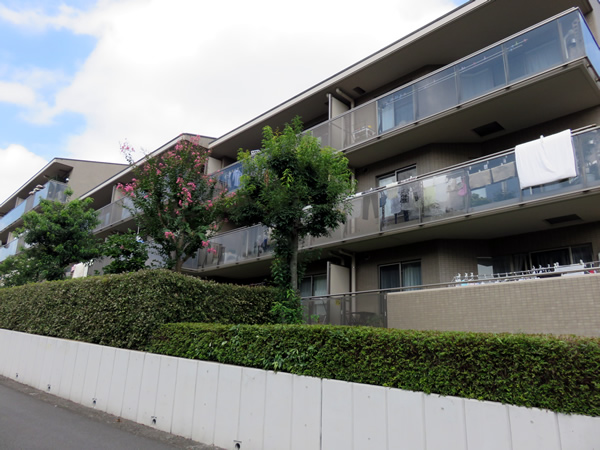 リリファつきみ野３号棟の外観