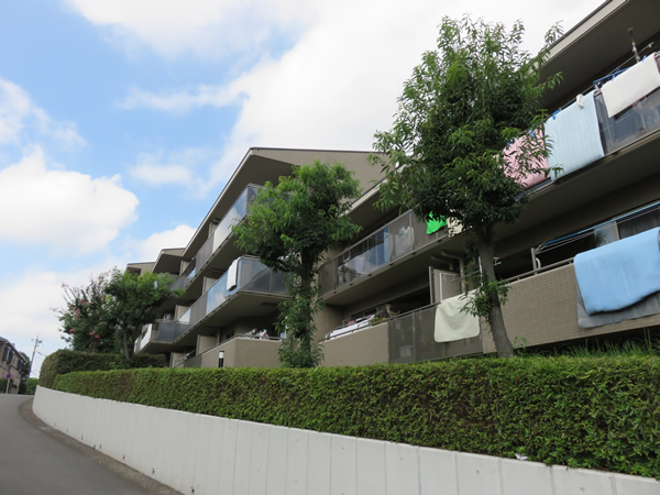 リリファつきみ野３号棟の外観