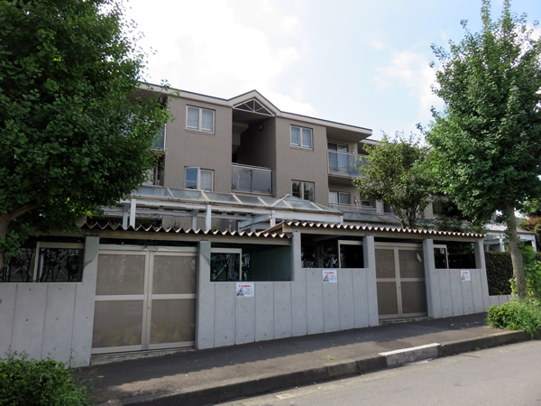 リリファつきみ野２号棟の外観