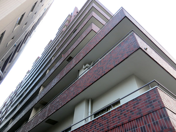 調布オリエントマンションの外観