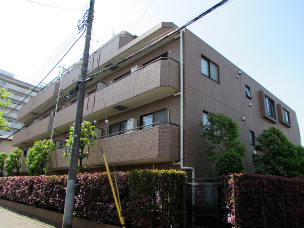 朝日パリオ京王仙川の外観