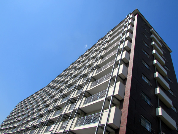 マンション仙川アゼリアの外観