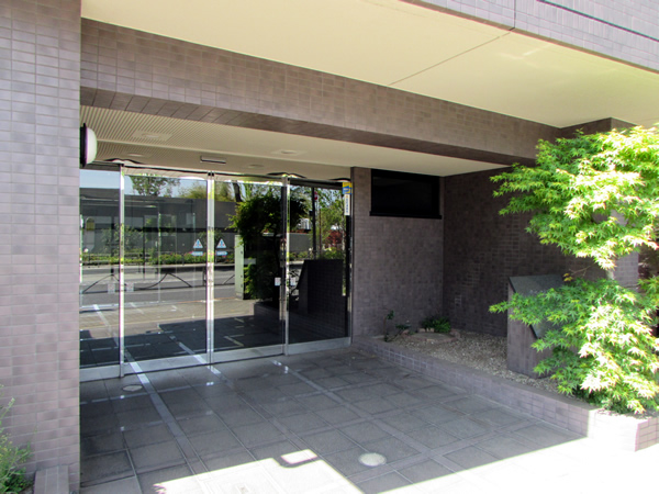 バロンハイツ仙川の外観