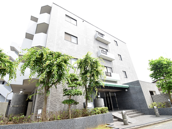 ゼファー船橋薬園台の外観