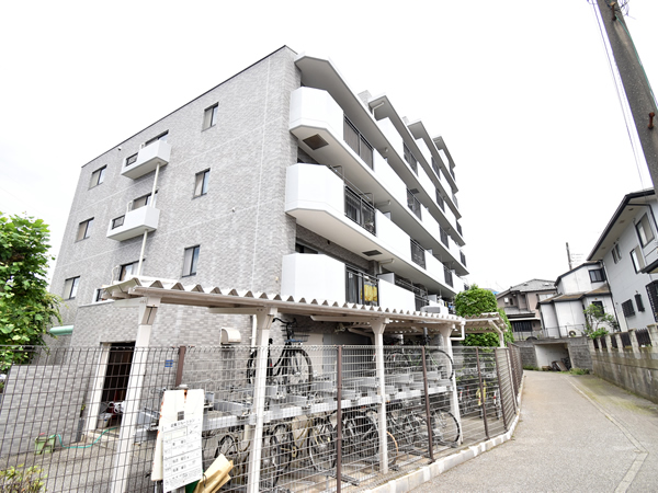 ゼファー船橋薬園台の外観