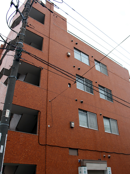 朝日井土ヶ谷マンションの外観