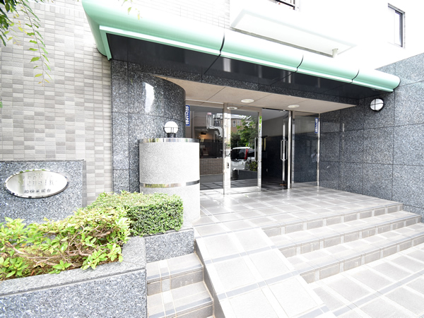 ゼファー船橋薬園台の外観