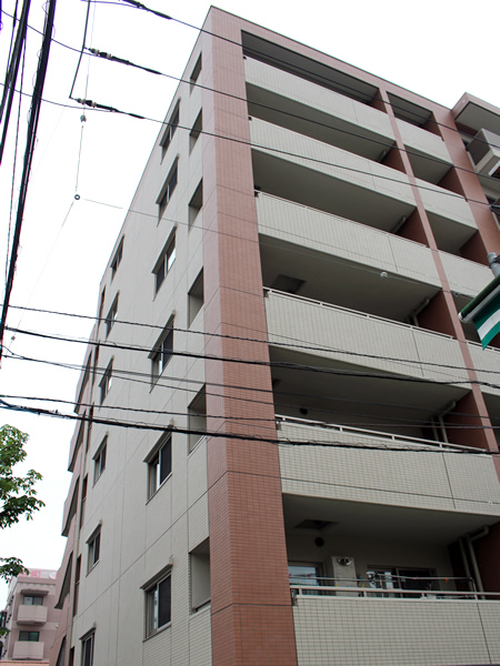 パレステージ井土ヶ谷の外観