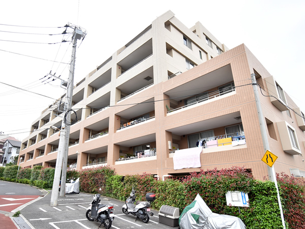 サンクレイドル薬園台2番館の外観