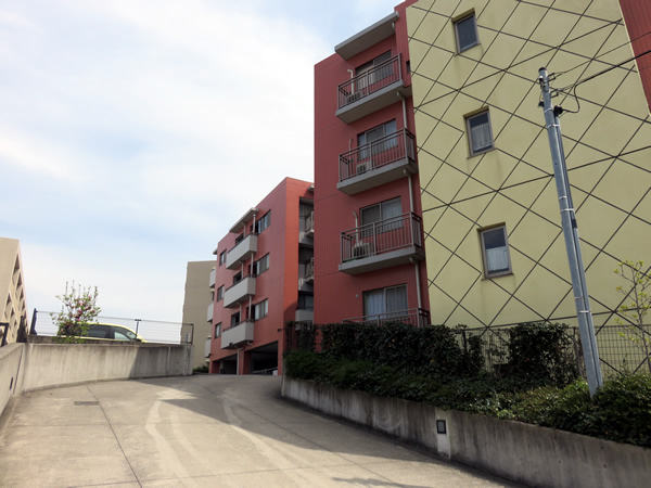 ヒューマンスクエアたまプラーザ美しが丘西の外観