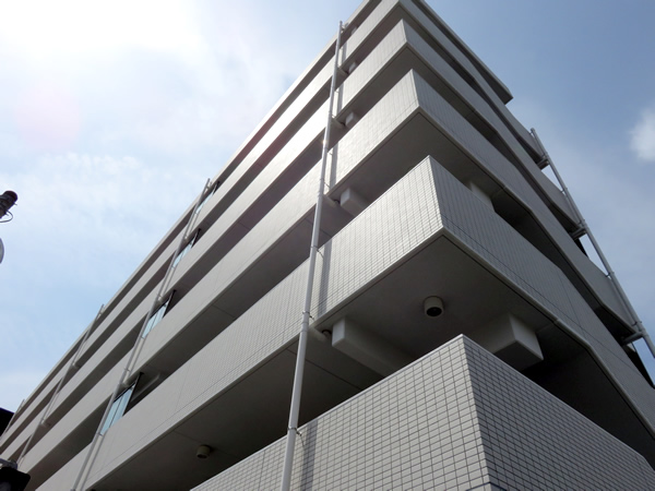 コンフォルシアつきみ野の外観