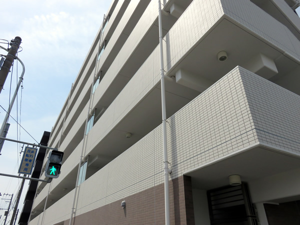 コンフォルシアつきみ野の外観