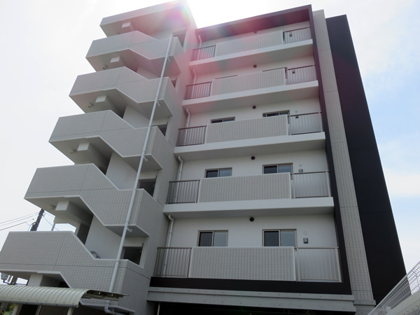 コンフォルシアつきみ野の外観