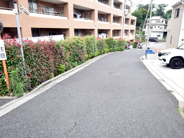 サンクレイドル薬園台2番館の外観