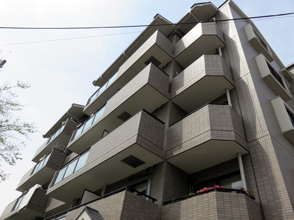 ベルフォーネあざみ野の外観