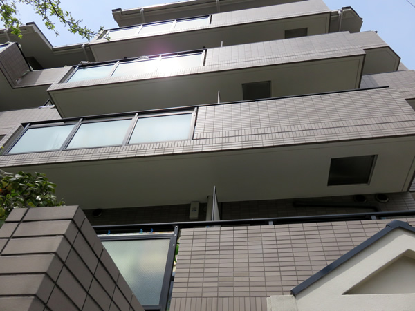 ベルフォーネあざみ野の外観