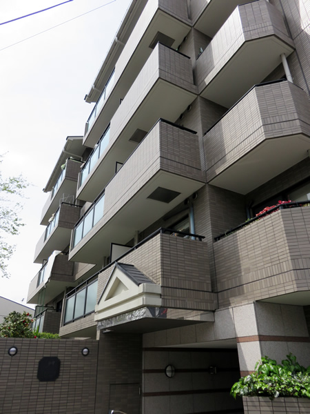 ベルフォーネあざみ野の外観