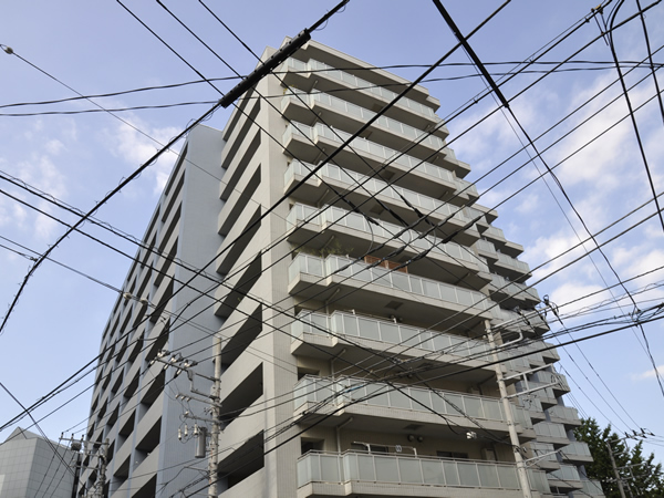 横浜ポートサイドパークの外観