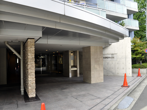 横浜ポートサイドパークの外観