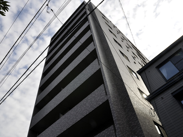 ルピナス横浜ポートサイドの外観