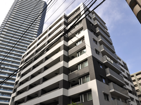 ライオンズ横浜ポートサイドの外観