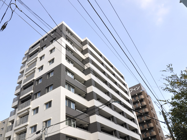 ライオンズ横浜ポートサイドの外観